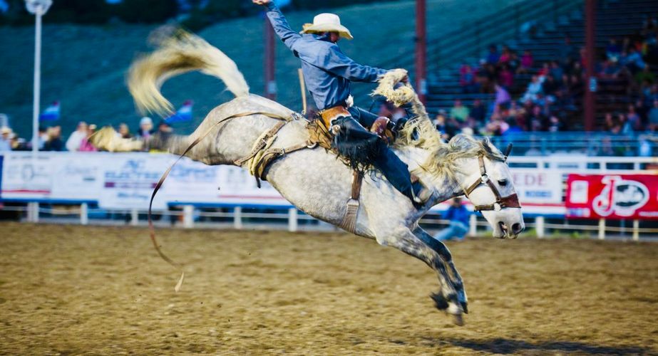 Wyoming Office of Tourism 8 Wyoming Office of Tourism 8